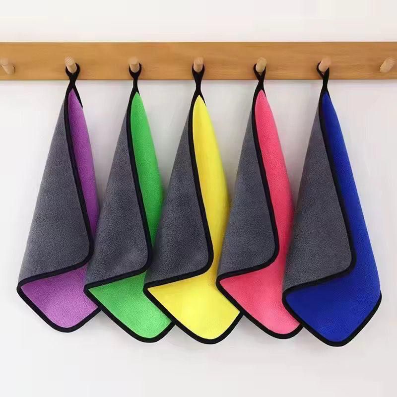 Microfiber cloth cleaning